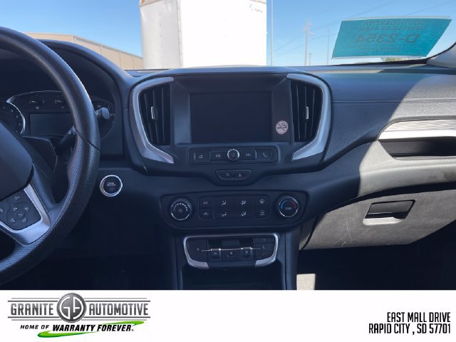 Used 2024 GMC Terrain SLE AWD/4WD image 24