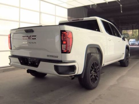 Used 2024 GMC Sierra 1500 Elevation AWD/4WD image 2