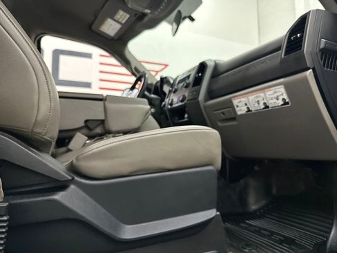 Used 2017 Ford F250 XL w/ Power Equipment Group AWD/4WD image 47