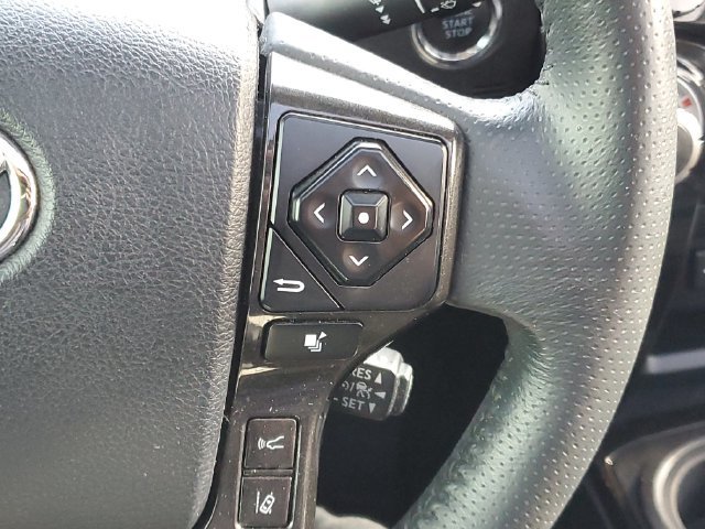Used 2020 Toyota 4Runner 4WD image 22