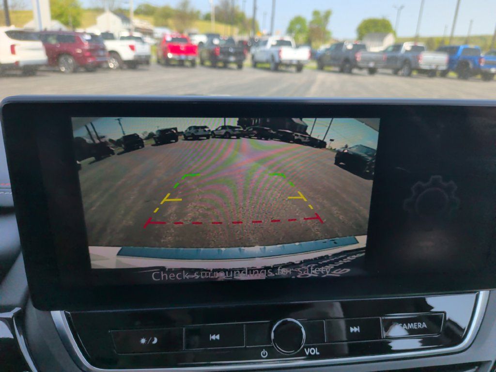 Used 2023 Nissan Altima 2.5 SR w/ SR Premium Package AWD/4WD image 14