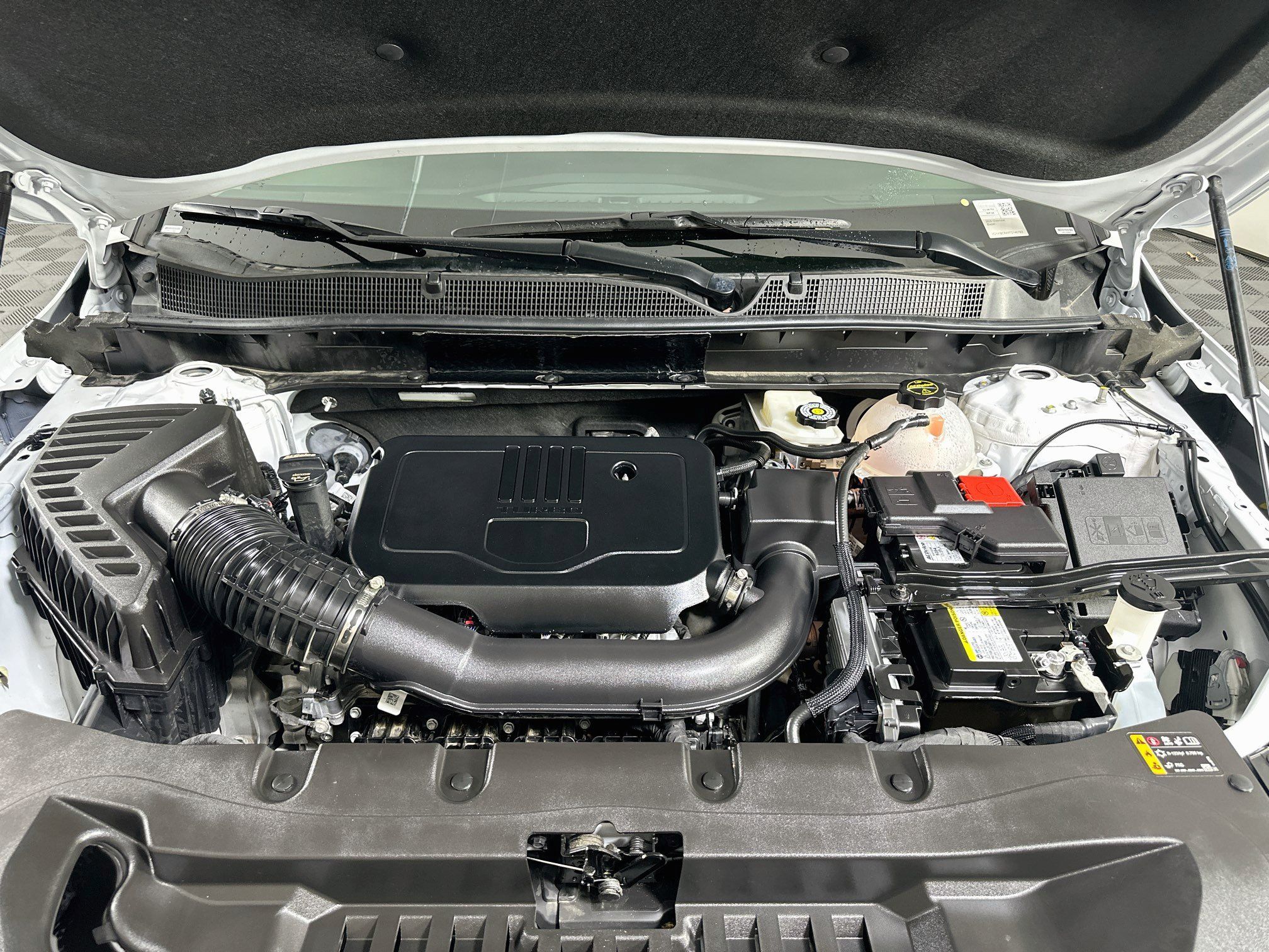Used 2026 Chevrolet Blazer LT FWD image 34