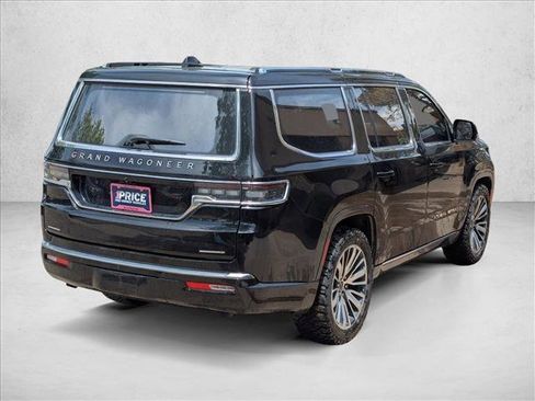 Used 2023 Jeep Grand Wagoneer Series III w/ HD Trailer Tow Package AWD/4WD image 5