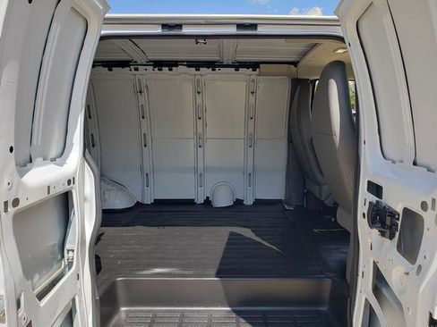 Used 2014 Chevrolet Express 2500 RWD 2500 135 image 15