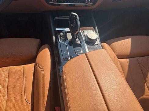 Used 2022 BMW 530i xDrive w/ Convenience Package AWD/4WD image 19