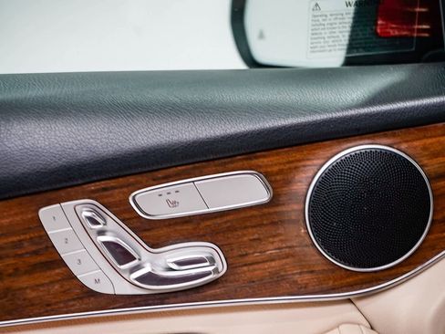 Certified 2021 Mercedes-Benz GLC 300 image 19