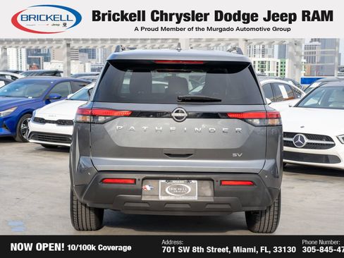 Used 2024 Nissan Pathfinder SV image 6