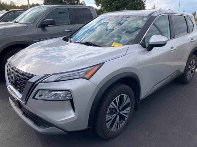 Used 2023 Nissan Rogue SV AWD/4WD image 3