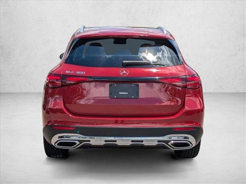 Certified 2026 Mercedes-Benz GLC 300 image 7