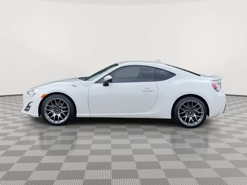Used 2015 Scion FR-S RWD image 5