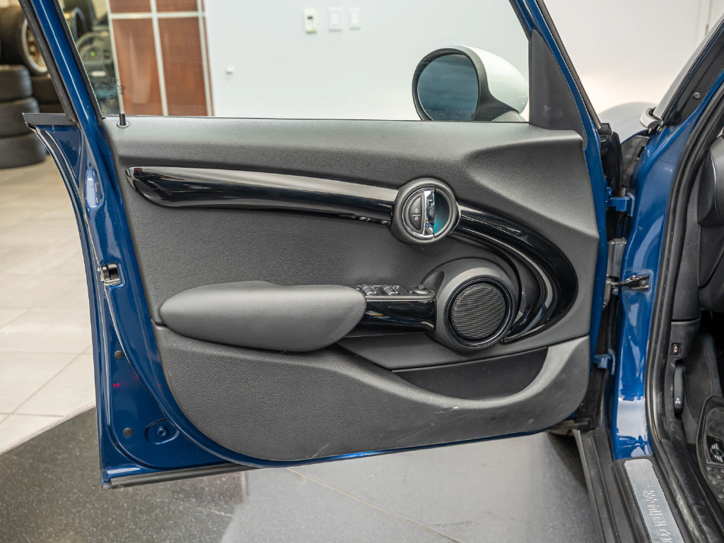 Used 2016 MINI Cooper S FWD image 18