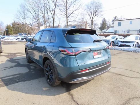 Used 2024 Honda HR-V Sport image 4