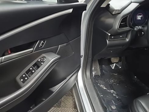 Used 2021 MAZDA CX-30 AWD 2.5 S w/ Select Package image 30