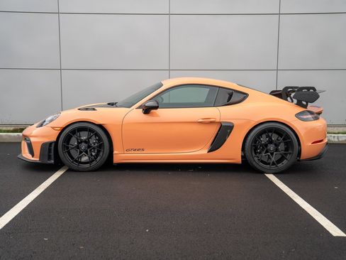 Certified 2025 Porsche 718 Cayman GT4 RS image 2