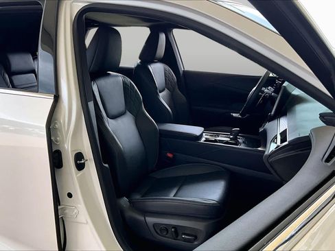 Used 2024 Lexus RX 350 Premium w/ Accessory Package (Z1) FWD image 8