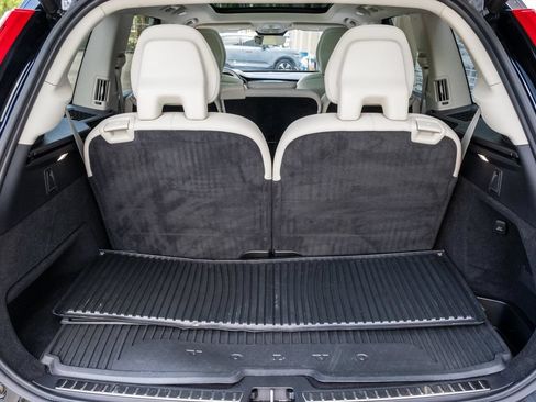 Used 2023 Volvo XC90 B5 Plus w/ Protection Package Premier AWD/4WD image 29