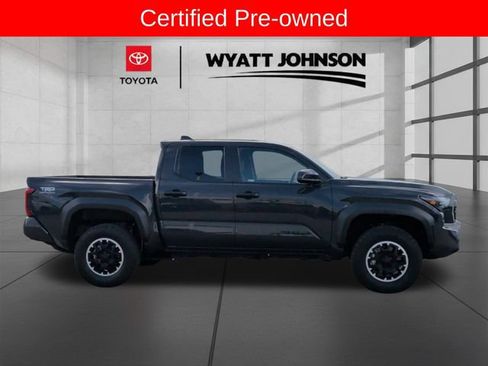 Used 2026 Toyota Tacoma TRD Off-Road AWD/4WD image 7