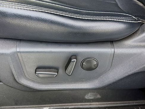 Used 2022 Ford F250 Lariat w/ Tremor Off-Road Package image 23