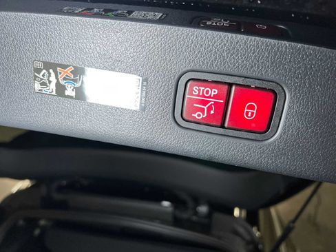 Certified 2026 Mercedes-Benz GLC 300 4MATIC image 17