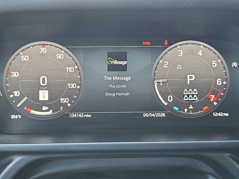Certified 2024 Land Rover Defender 130 X-Dynamic SE AWD/4WD image 19