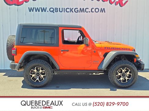 Used 2018 Jeep Wrangler Rubicon AWD/4WD image 8