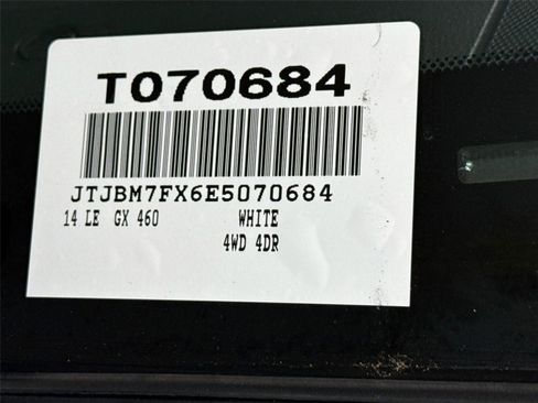 Used 2014 Lexus GX 460 w/ Premium Package AWD/4WD image 43