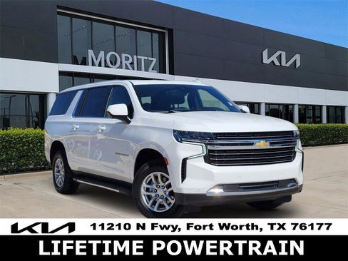 Used 2024 Chevrolet Suburban LT image 1