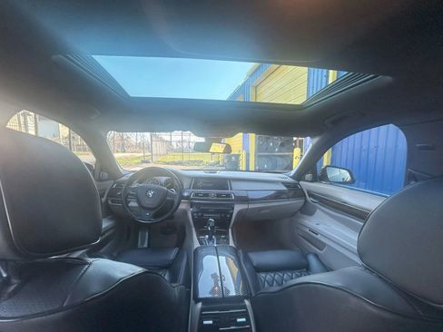 Used 2013 BMW 750Li xDrive image 7
