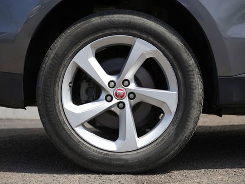 Used 2019 Jaguar F-PACE Premium AWD/4WD image 9