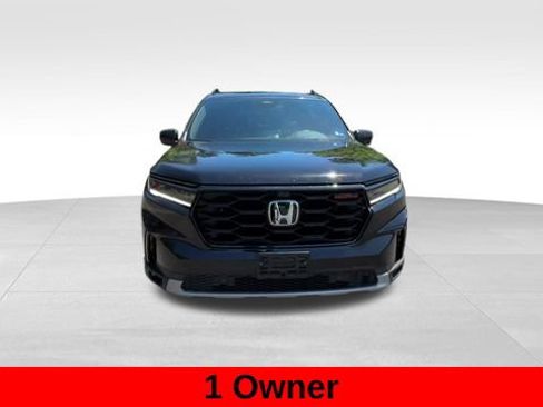 Used 2025 Honda Pilot TrailSport image 7