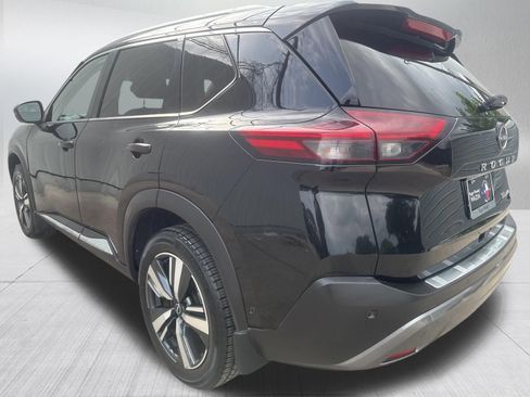 Used 2023 Nissan Rogue SL w/ SL Premium Package image 5