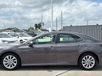 Used 2022 Toyota Camry LE FWD video 2