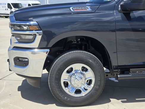 New 2026 RAM 2500 Tradesman AWD/4WD image 6