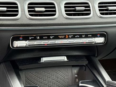 Used 2025 Mercedes-Benz GLE 350 4MATIC image 22