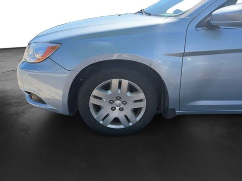 Used 2013 Chrysler 200 LX FWD image 11