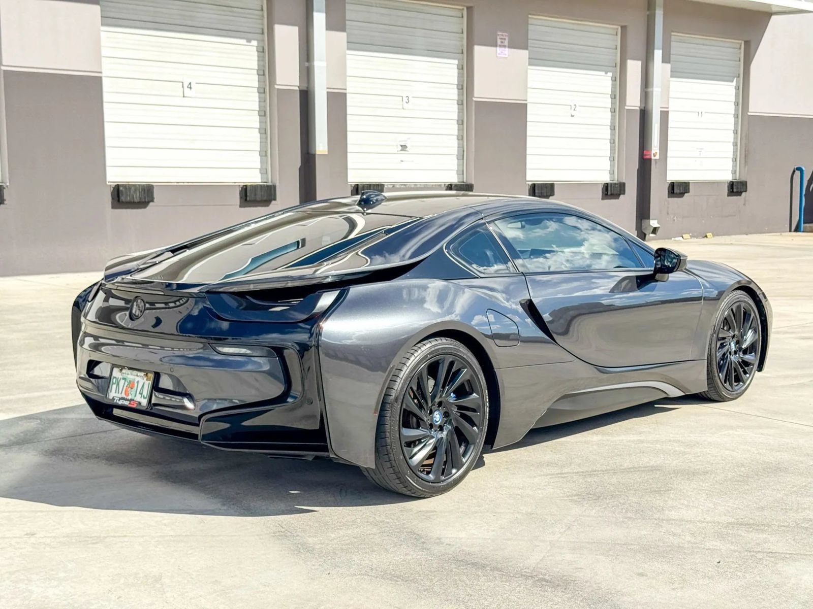Used 2015 BMW i8 AWD/4WD image 3