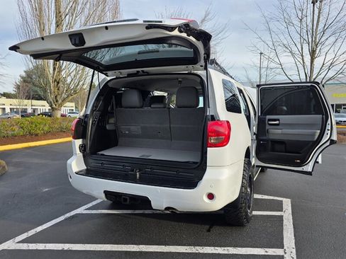 Used 2012 Toyota Sequoia Limited image 28
