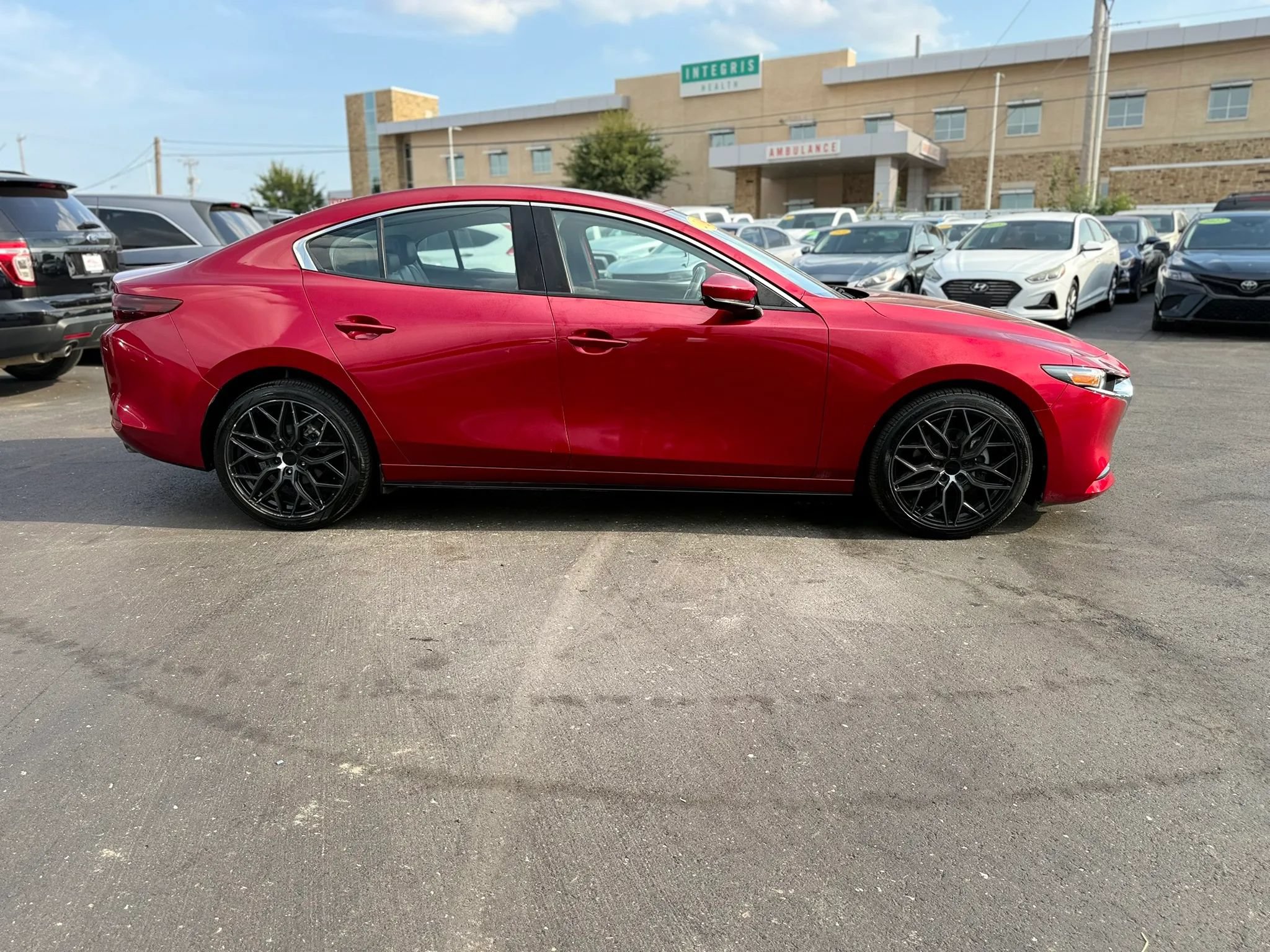Used 2020 MAZDA MAZDA3 AWD Sedan w/ Select Package image 2