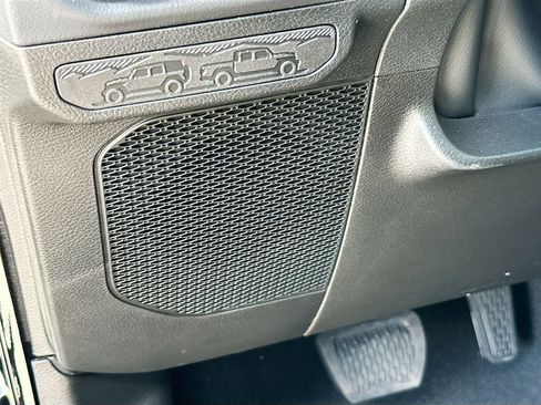 New 2026 Jeep Gladiator Rubicon w/ Dual Top Group image 20