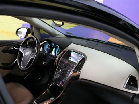 Used 2017 Buick Verano Leather w/ Experience Buick Package FWD image 12