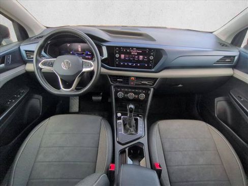 Used 2024 Volkswagen Taos SE FWD image 15