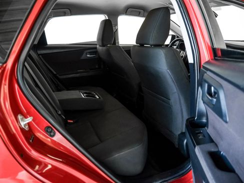 Used 2018 Toyota Corolla iM FWD image 31