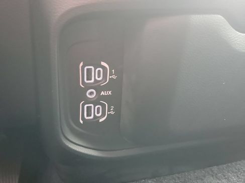 Used 2025 RAM 1500 Classic Warlock AWD/4WD image 33