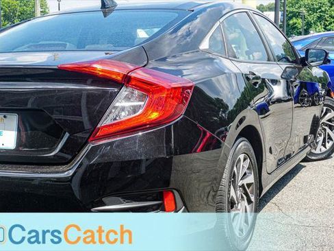 Used 2018 Honda Civic EX image 7
