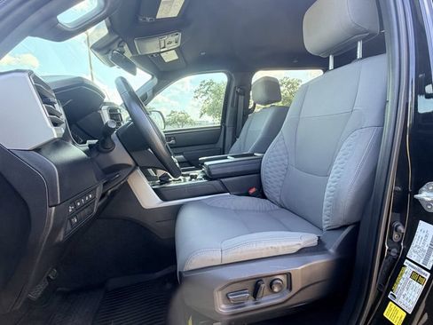 Used 2025 Toyota Tundra SR5 AWD/4WD image 26