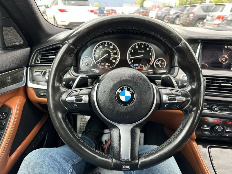 Used 2015 BMW 550i Sedan RWD image 16
