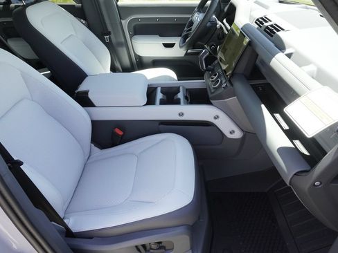 New 2026 Land Rover Defender 110 X AWD/4WD image 23