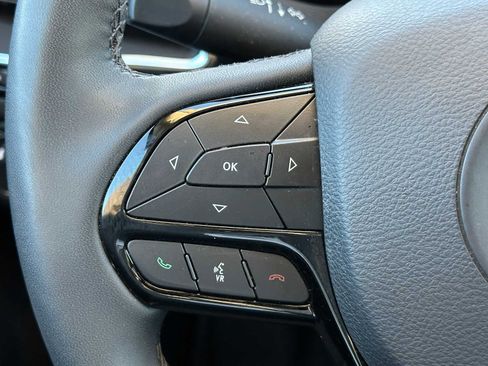 Used 2023 Jeep Cherokee Altitude Lux w/ Lux Elite Package image 34