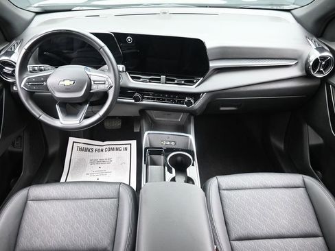 Used 2025 Chevrolet Equinox LT w/ Convenience Package II FWD image 13