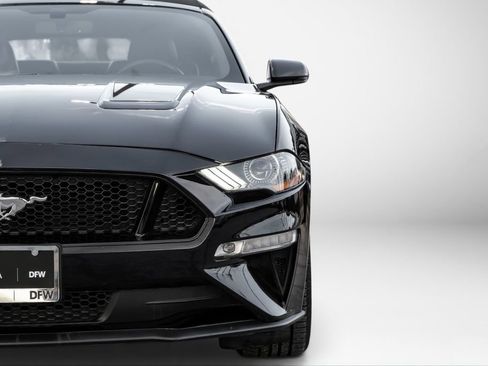 Used 2019 Ford Mustang GT Premium RWD image 38